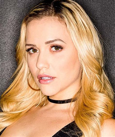 mia malkova brazzers|Mia Malkova Brazzers Porn Videos 